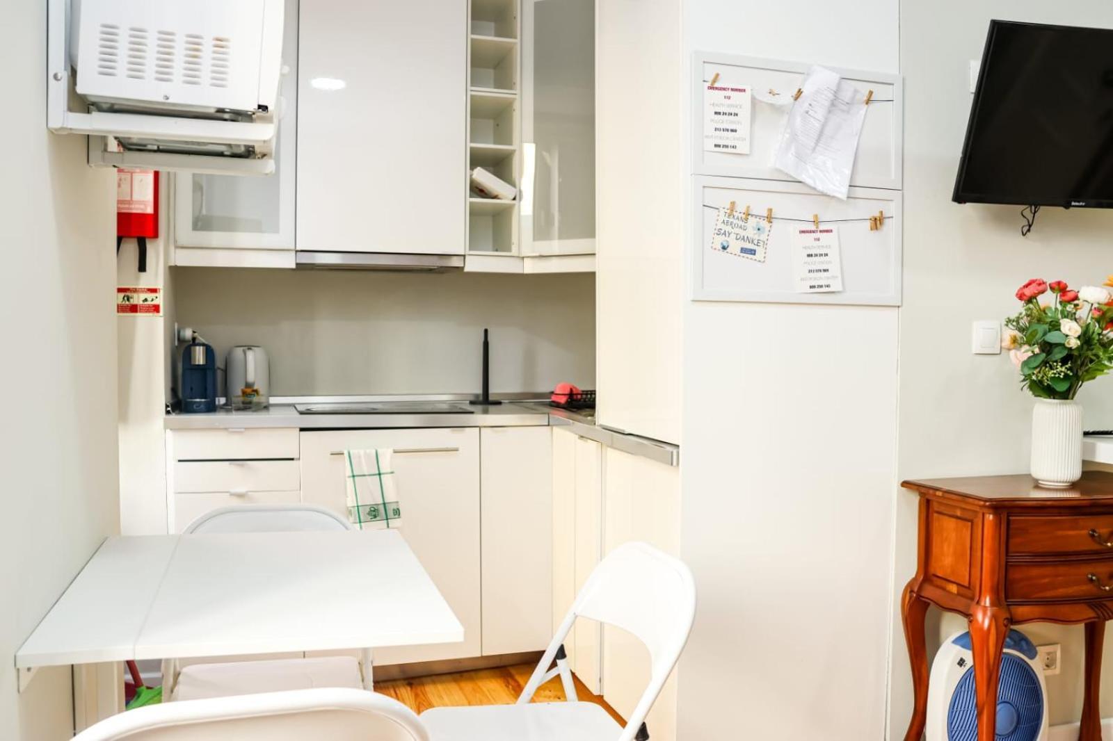 Residencia Queiros - Apartamento T1 Lisboa Εξωτερικό φωτογραφία